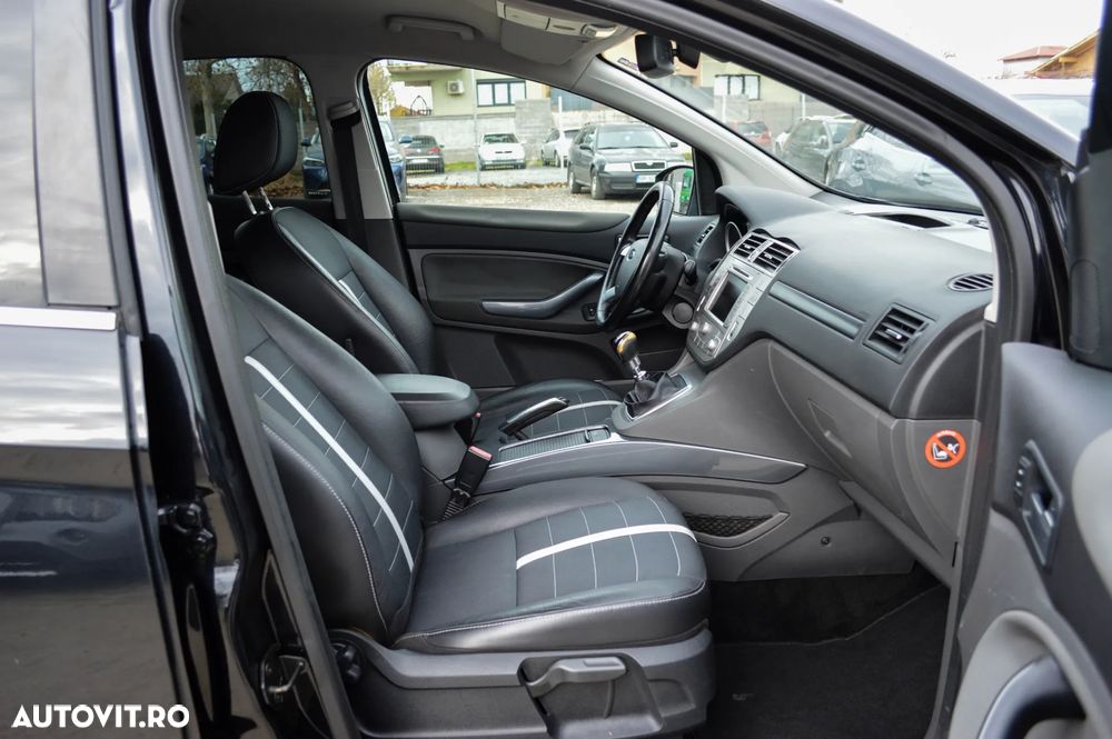 Ford Kuga 2.0 TDCi 4x4 Titanium - 14