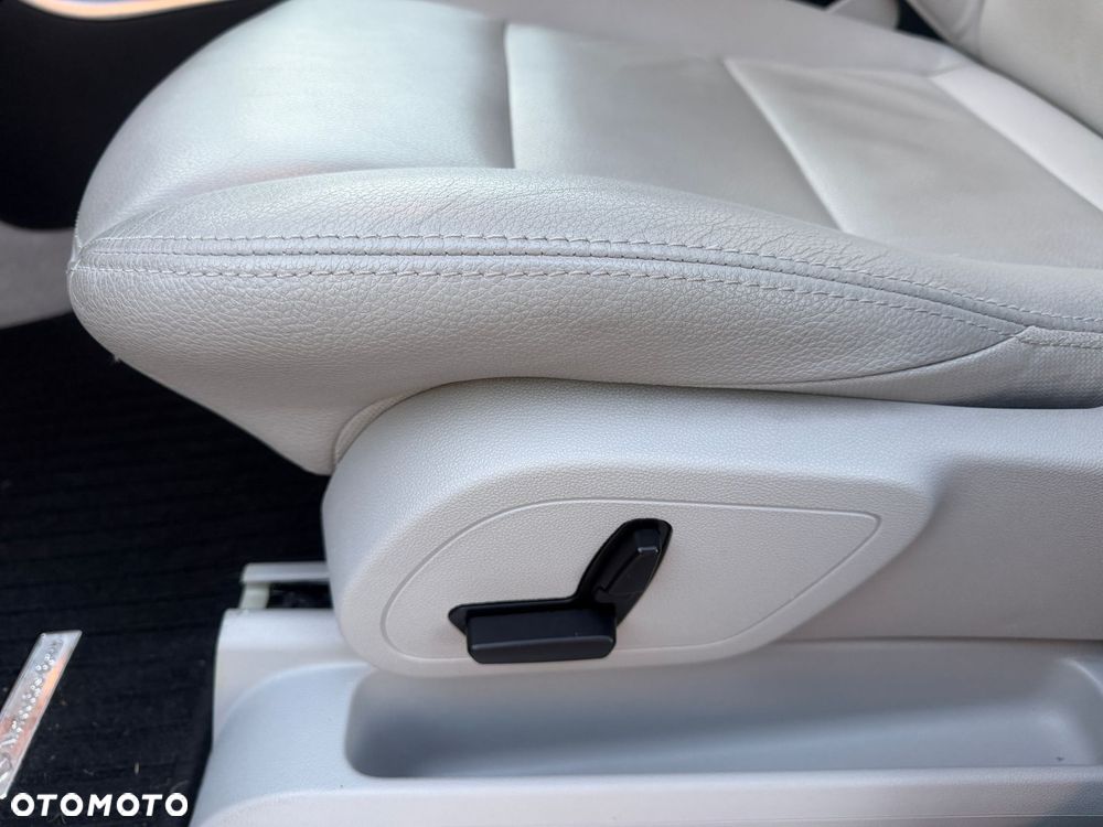 Mercedes-Benz Klasa B 200 Autotronic Grand Edition - 24