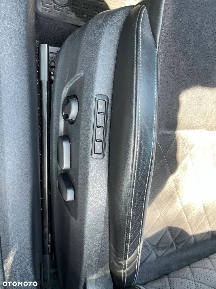Skoda Superb 2.0 TDI 4x4 DSG Sportline - 19