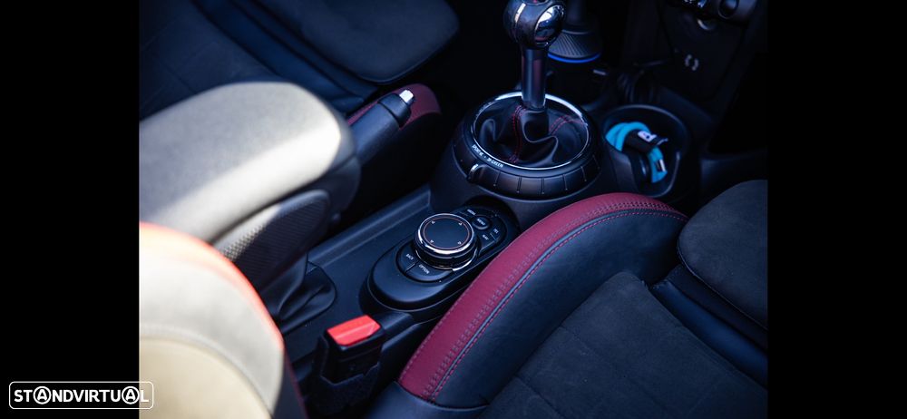 MINI Cabrio John Cooper Works - 19