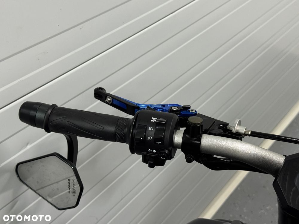 Yamaha MT - 15