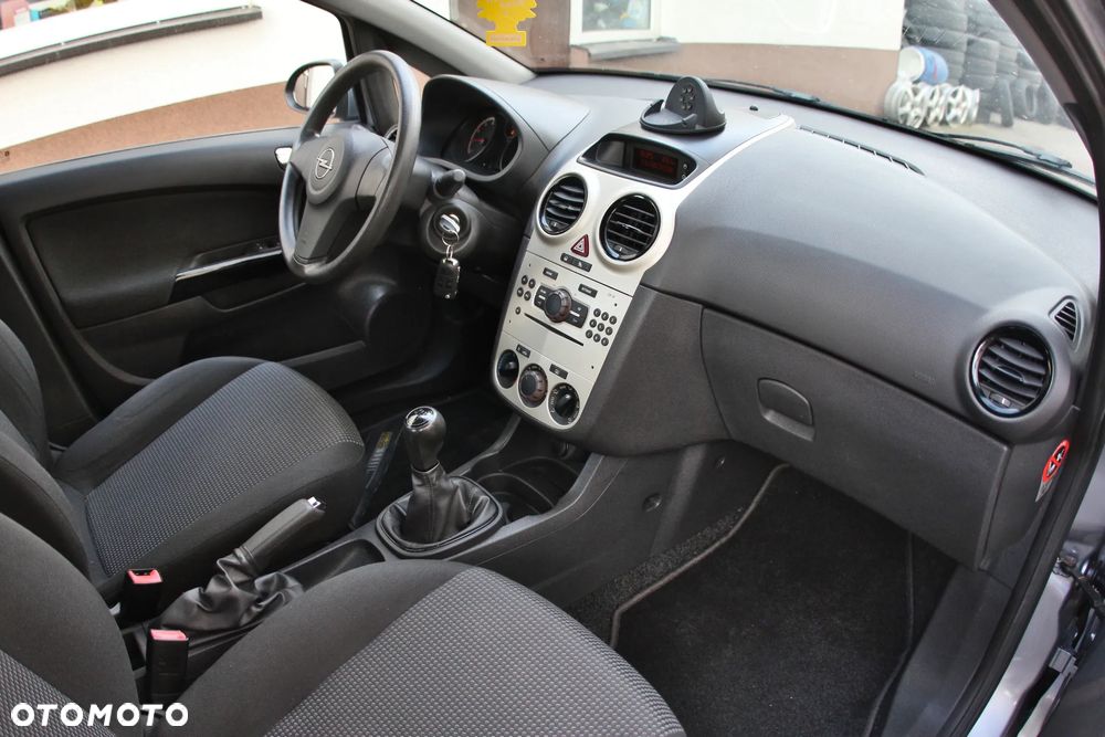 Opel Corsa - 16