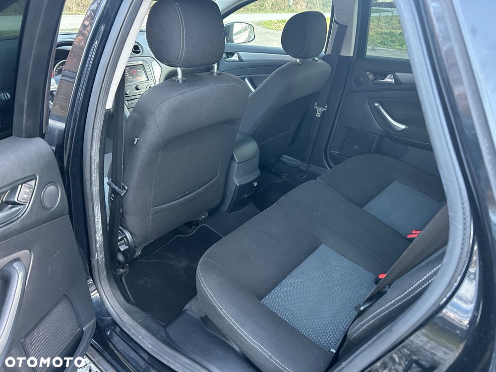 Ford Mondeo 2.0 Trend X - 9