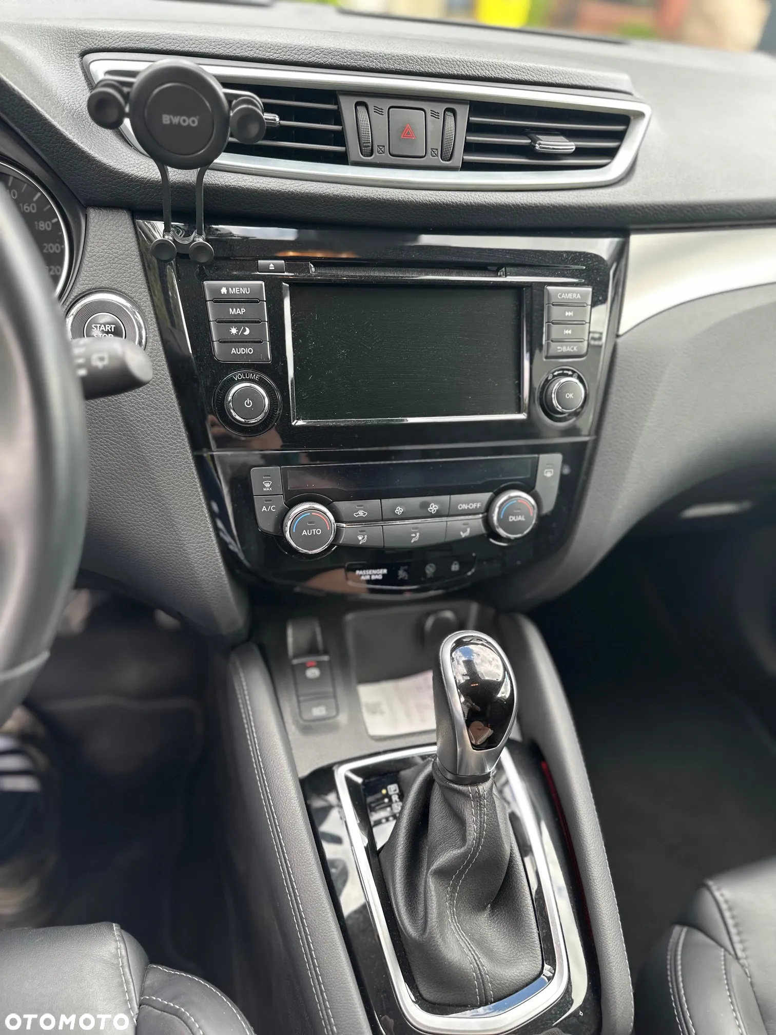 Nissan Qashqai 1.3 DIG-T N-Connecta DCT - 13