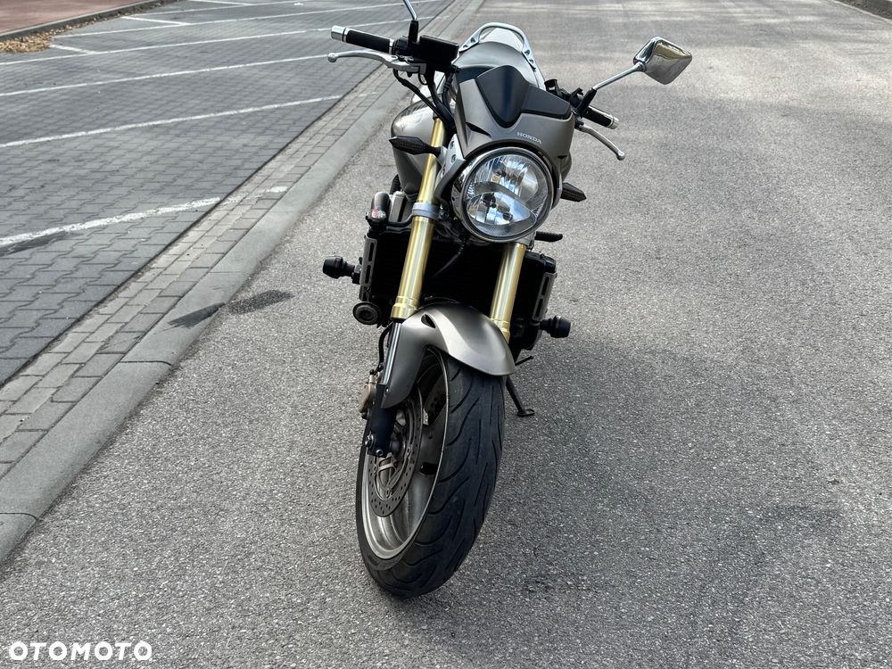 Honda Hornet - 2