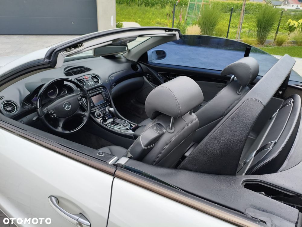 Mercedes-Benz SL - 12