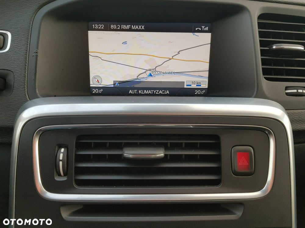 Volvo V60 D4 Momentum - 19