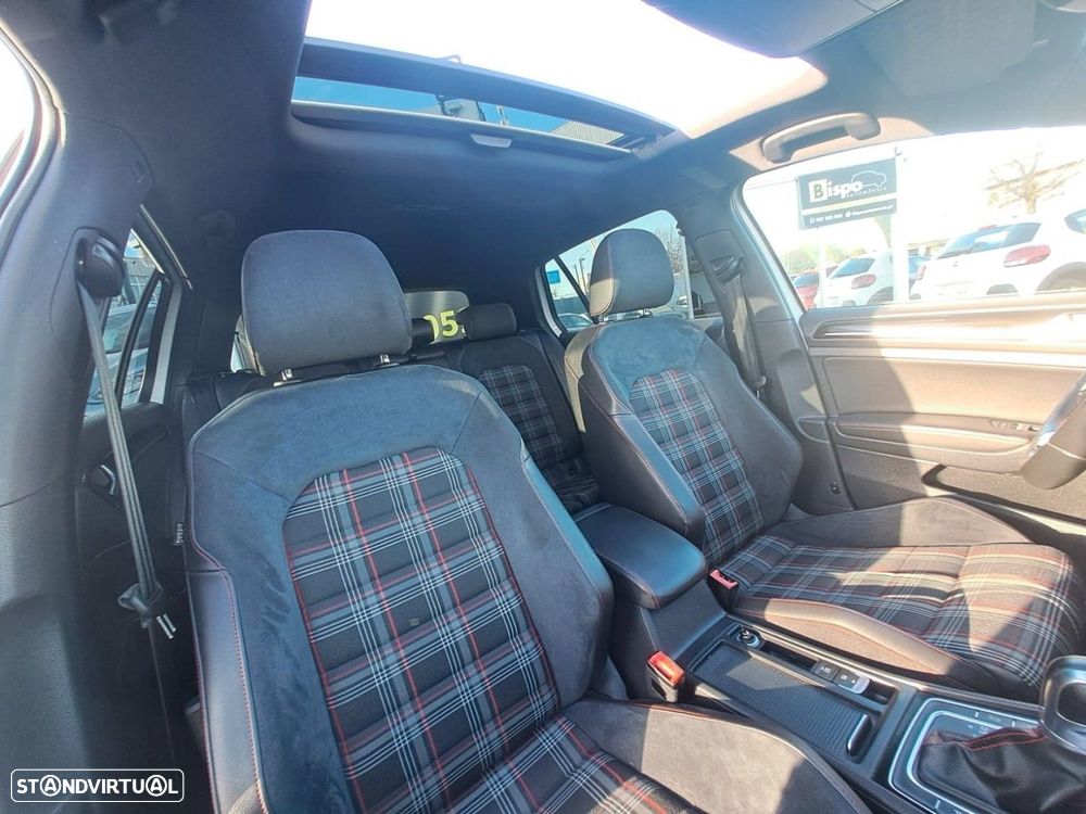 VW Golf 2.0 TSi GTi DSG Performance - 9