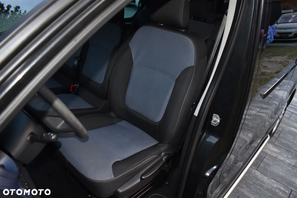 Opel Vivaro - 23