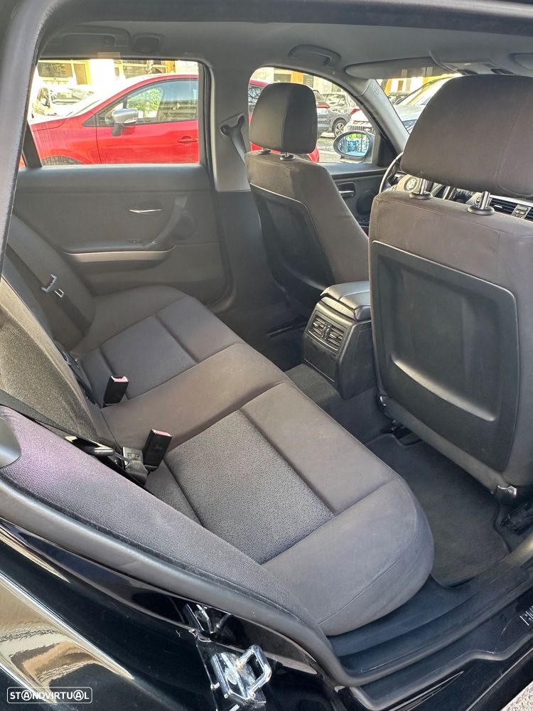 BMW 320 d - 6