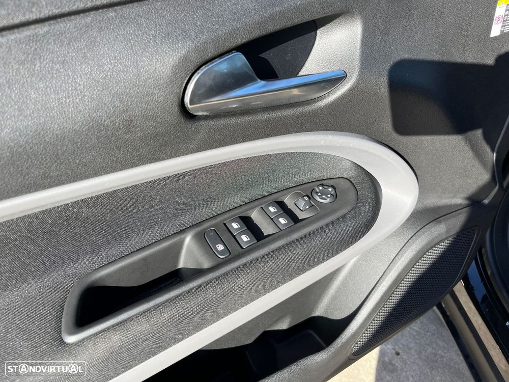 Jeep Avenger 1.2 GSE T3 Longitude - 12