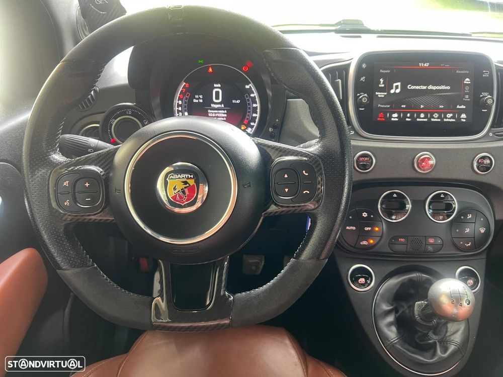 Abarth 595 1.4 T-Jet Competizione - 12