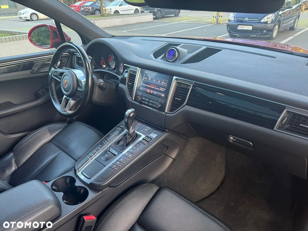 Porsche Macan S - 24