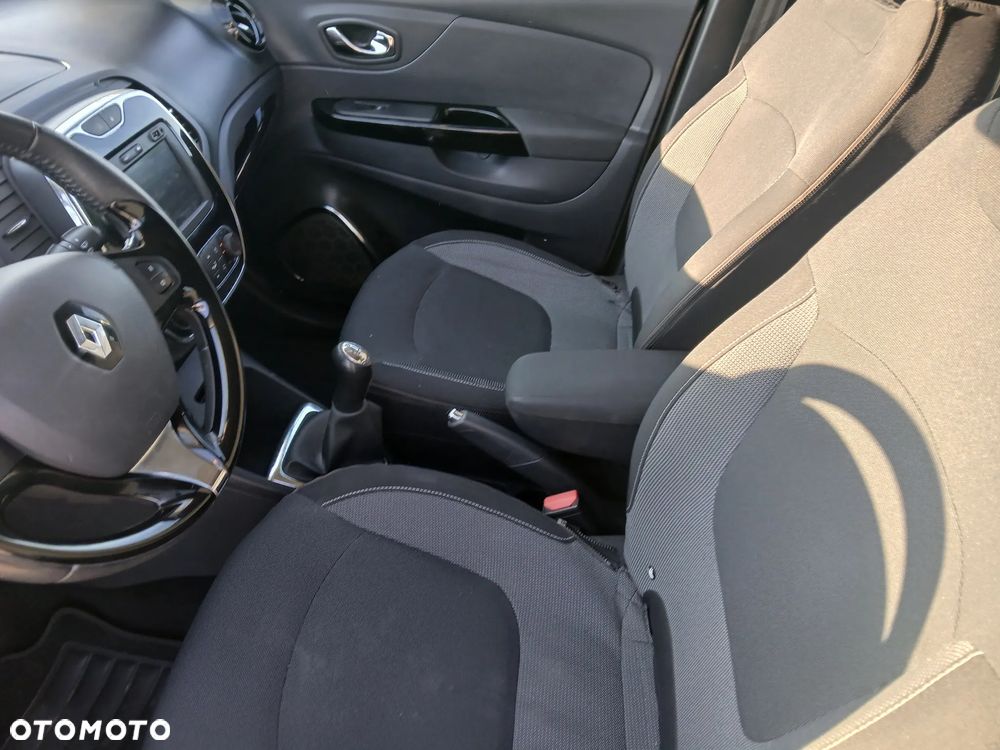 Renault Captur - 23