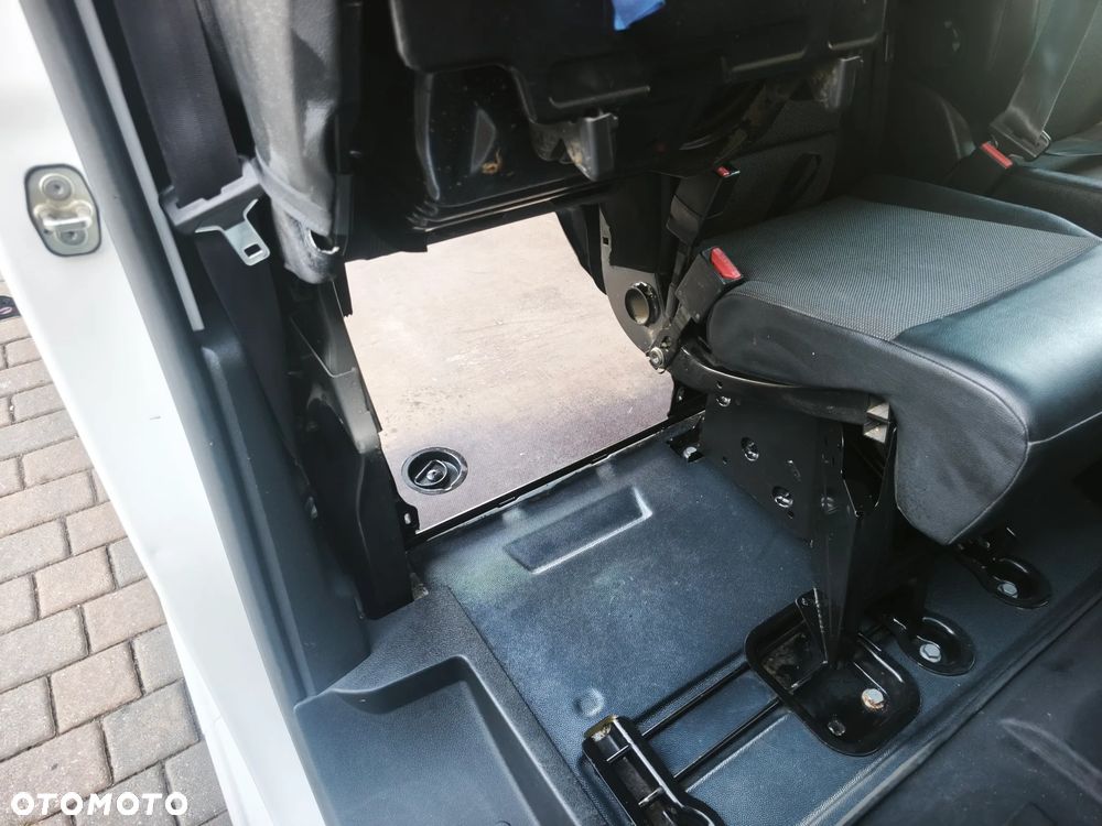 Peugeot Expert - 12