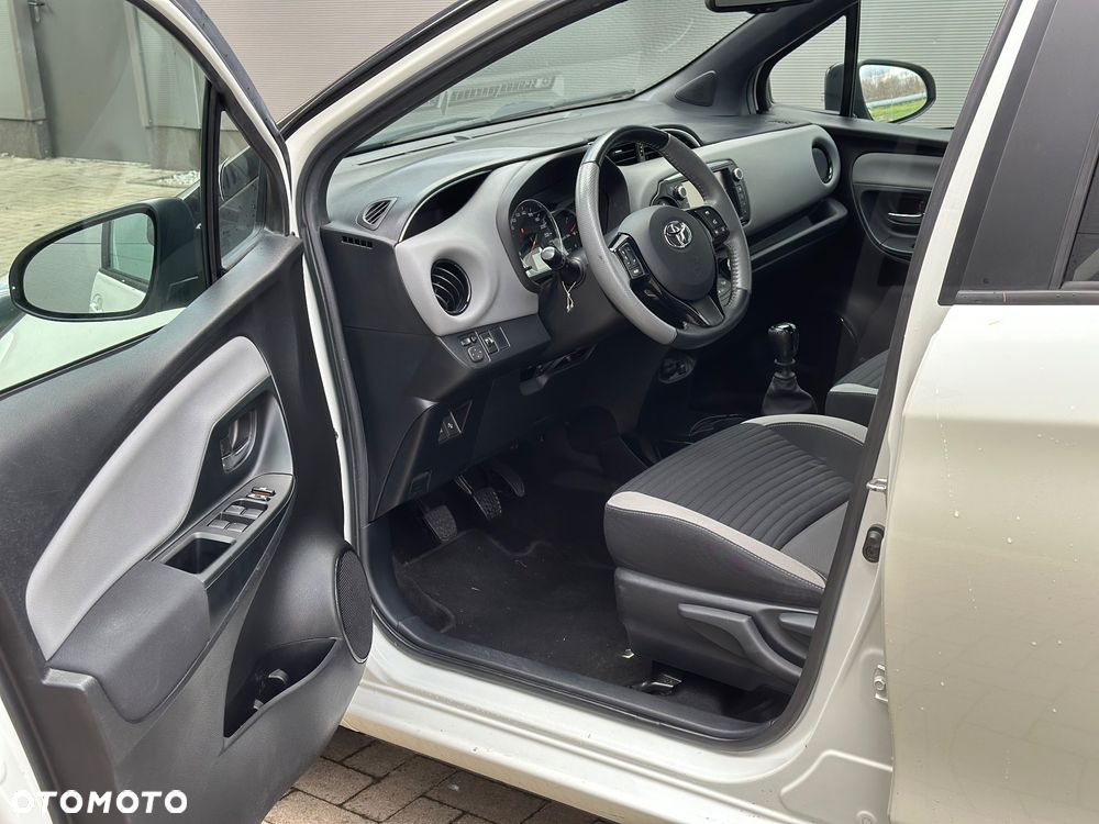 Toyota Yaris 1.33 VVT-i Edition - 18