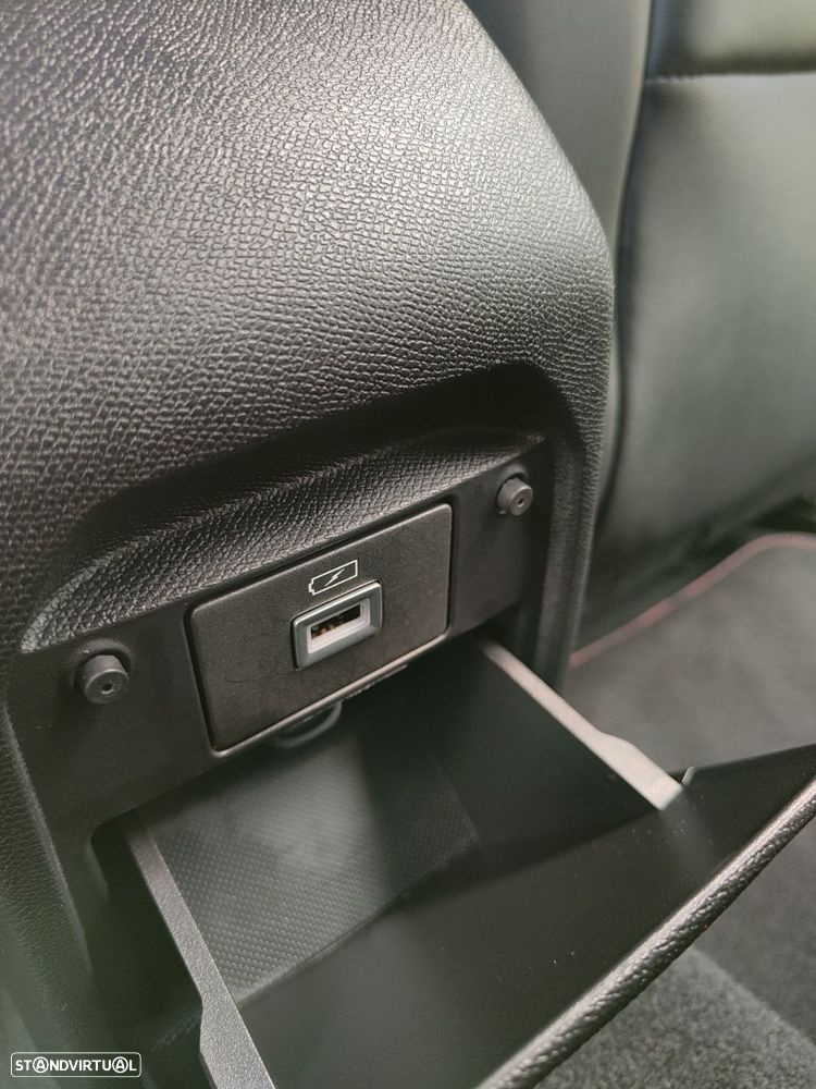 Peugeot 308 SW 1.5 BlueHDi GT EAT8 - 39