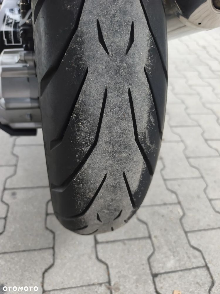 Honda VFR - 29