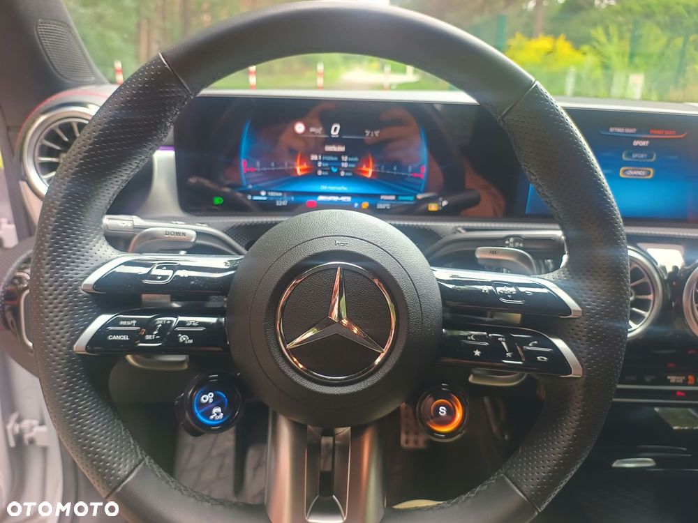 Mercedes-Benz CLA AMG 35 4Matic B AMG Speedshift 8G-DCT AMG Line Advanced Plus - 25