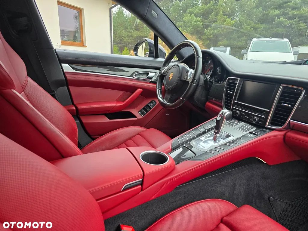 Porsche Panamera GTS - 13