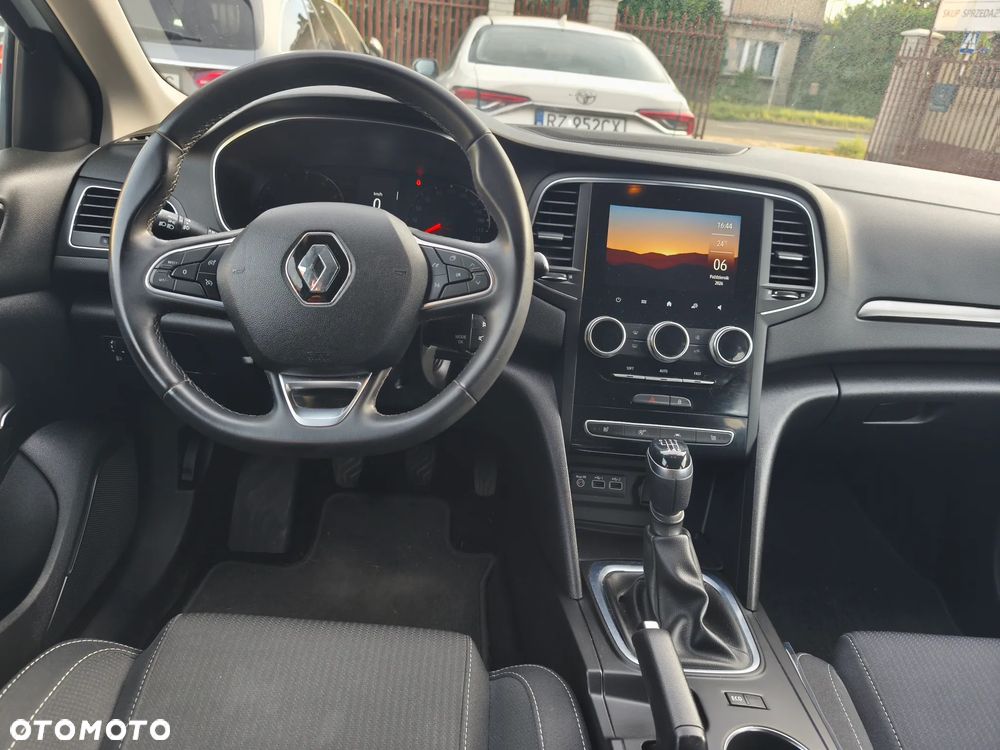Renault Megane TCe 140 GPF INTENS - 14