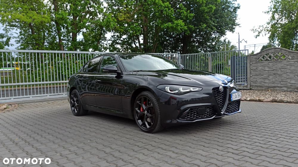 Alfa Romeo Giulia 2.0 Turbo Competizione Q4 - 1