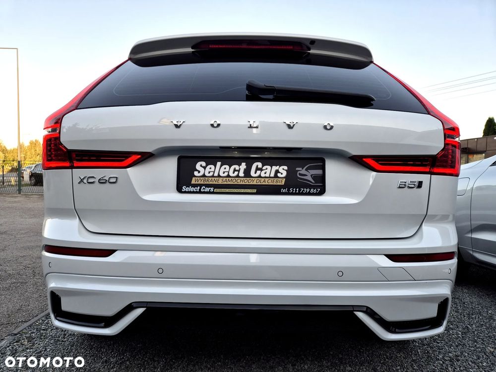 Volvo XC 60 B5 B AWD Ultimate Dark - 35