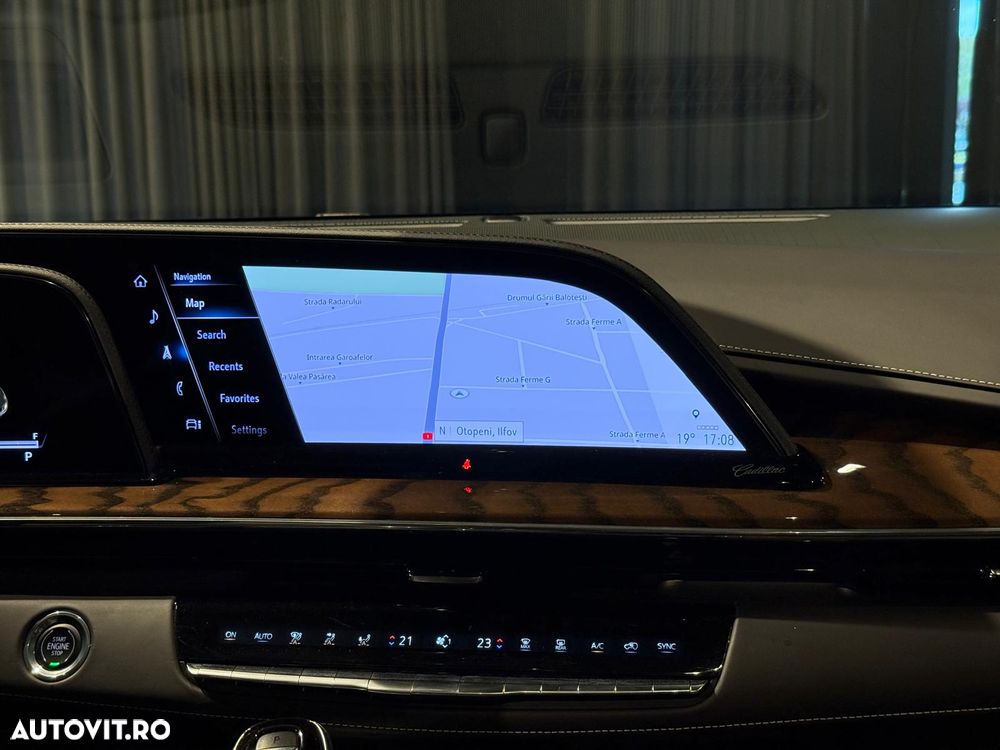 Cadillac Escalade 6.2 V8 ESV Platinum - 36