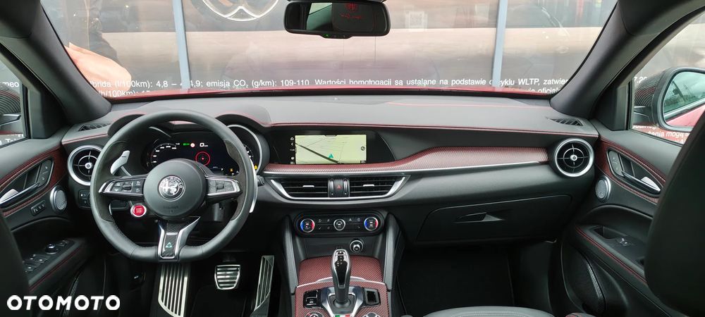 Alfa Romeo Stelvio - 15