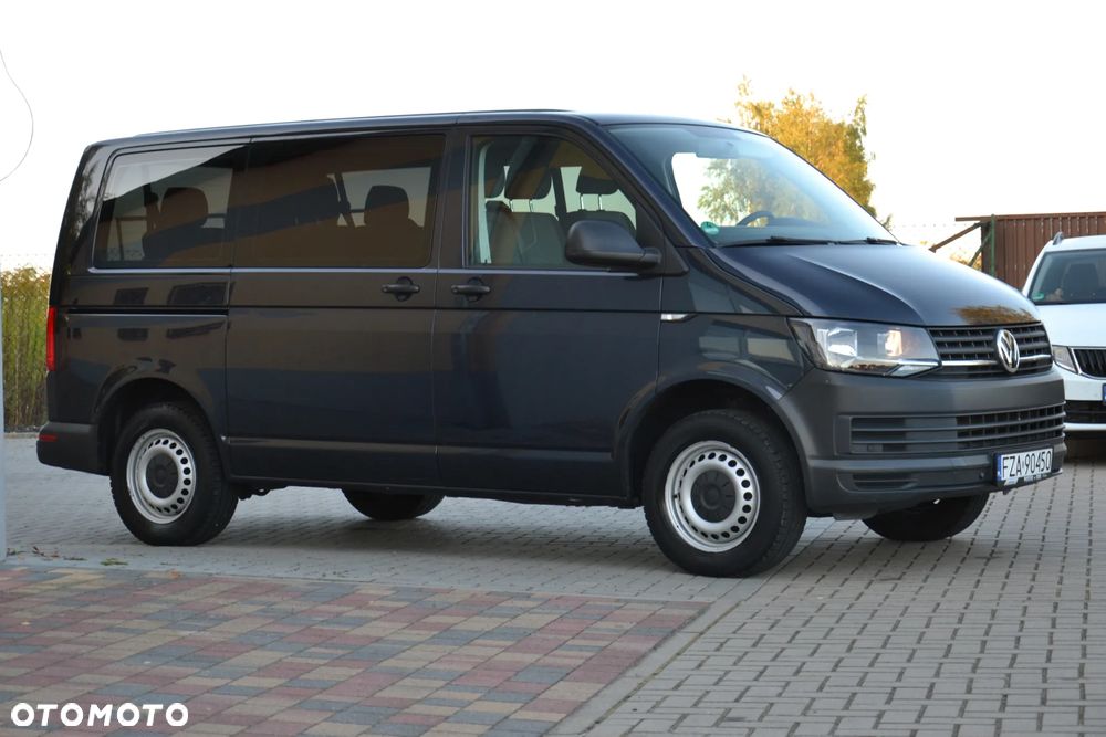 Volkswagen Transporter Caravelle Kurz Comfortline - 8