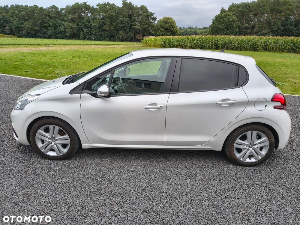 Peugeot 208 - 2