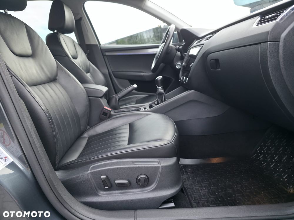 Skoda Octavia 1.6 TDI Soleil - 37