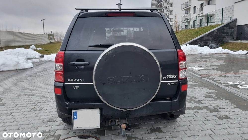 Suzuki Grand Vitara 2.7 V6 - 16