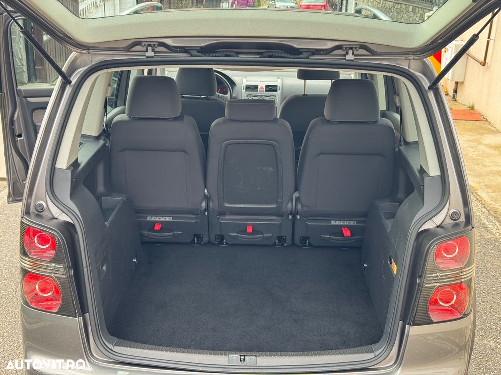 Volkswagen Touran Cross 1.4 TSI - 17