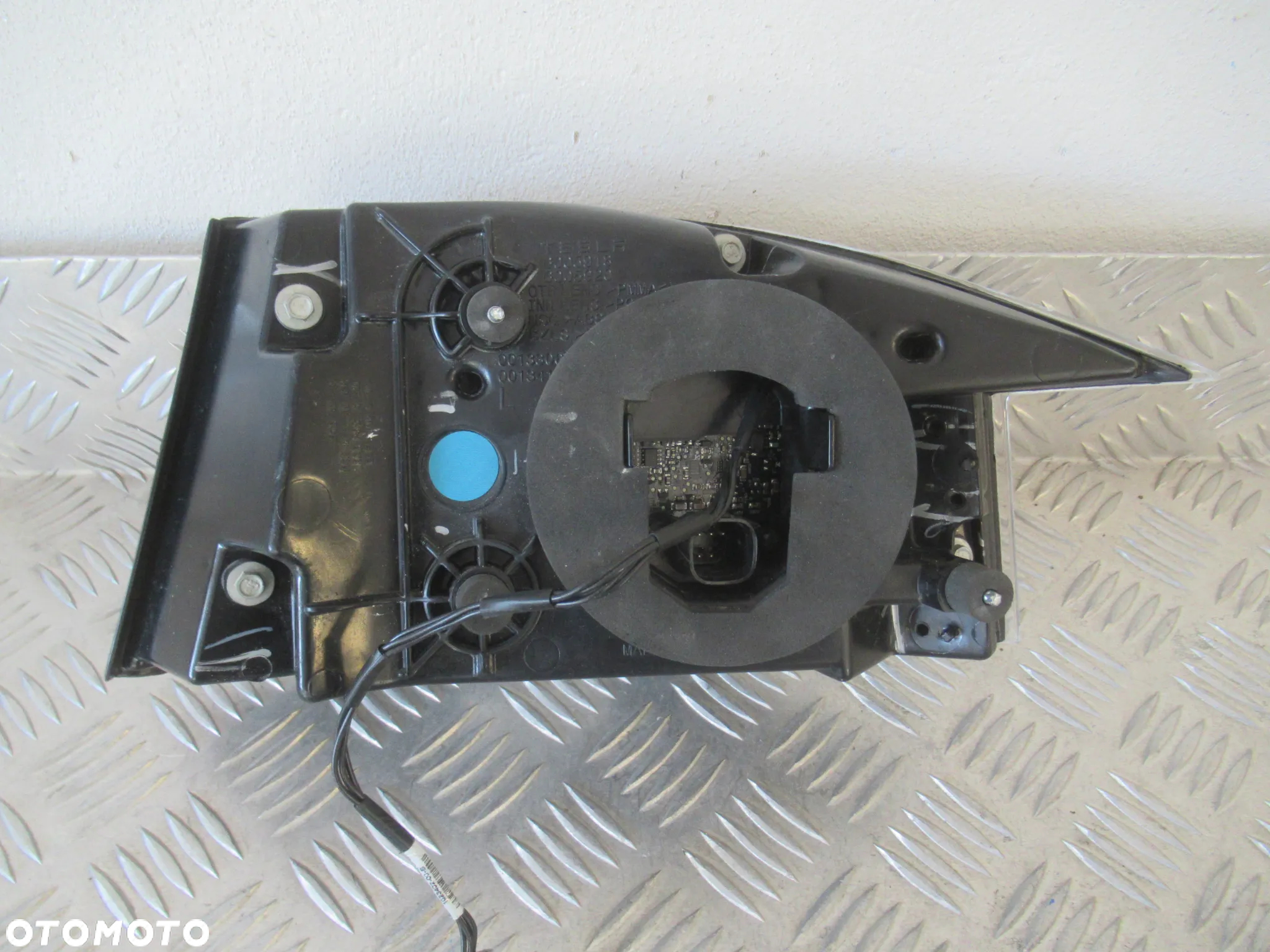 LAMPA TYLNA TYŁ LEWA TESLA MODEL S LIFT 6005920-00-J - 10