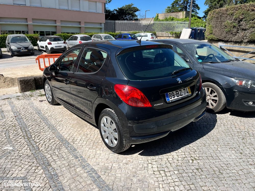 Peugeot 207 - 2