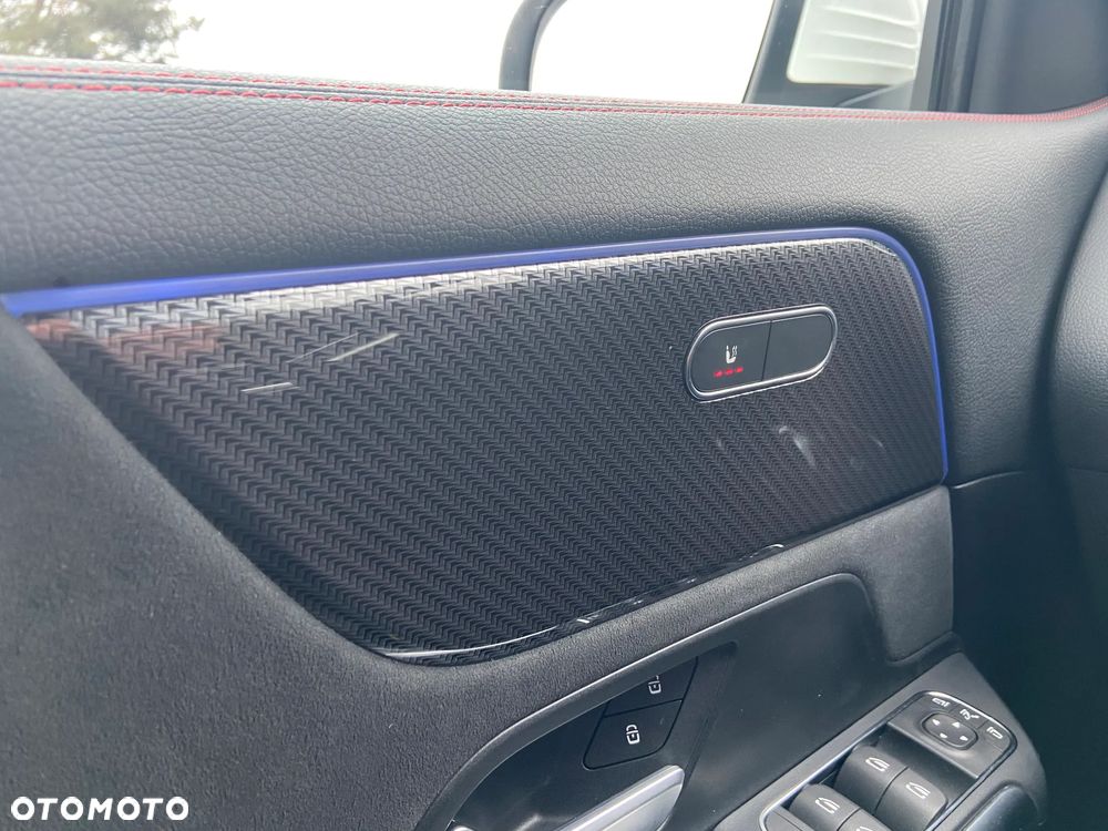 Mercedes-Benz GLA 200 AMG Line - 16