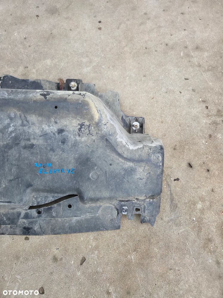 Płyta osłona pod zderzak tylny tył Peugeot 208 II Eklektyk - 5