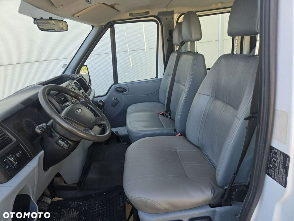 Ford Transit - 33