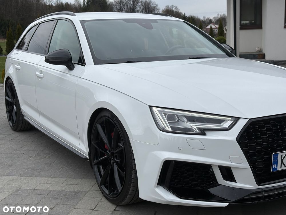 Audi A4 Avant 2.0 TDI ultra sport - 14