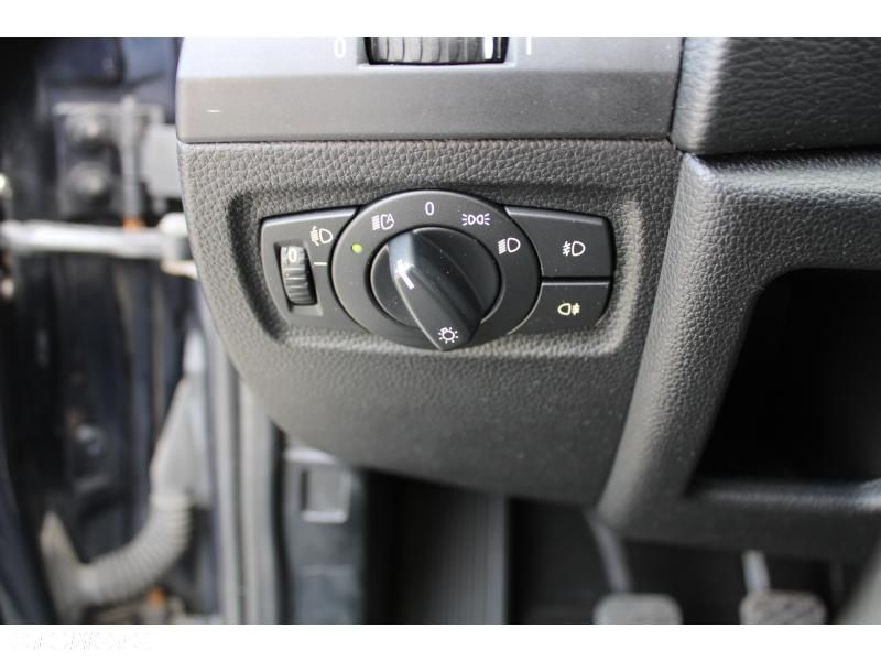 BMW Seria 1 116i - 13