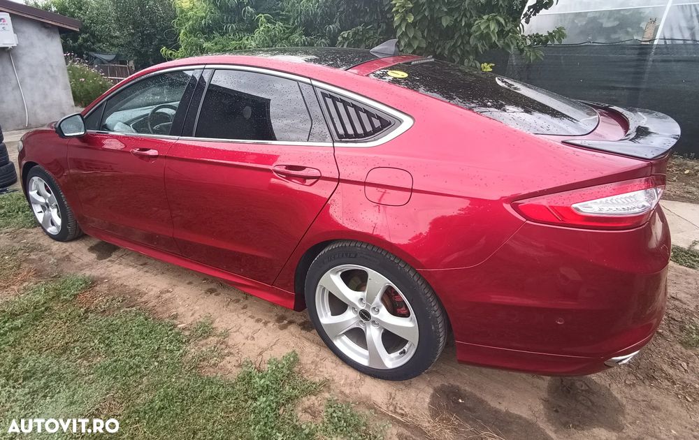 Ford Mondeo - 35