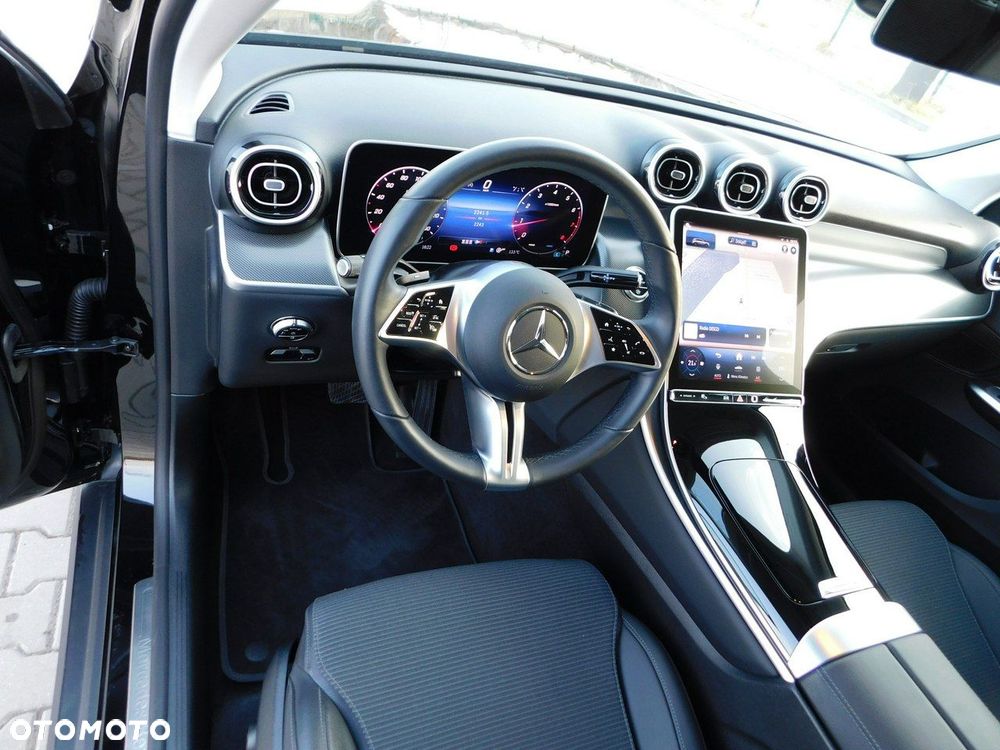 Mercedes-Benz GLC - 22