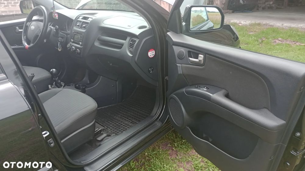 Kia Sportage 2.0 Tour - 5