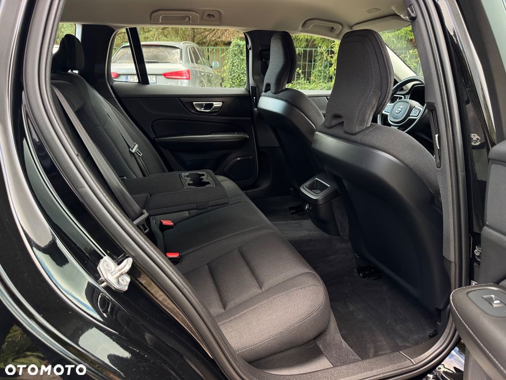 Volvo V60 D4 Geartronic Momentum - 22