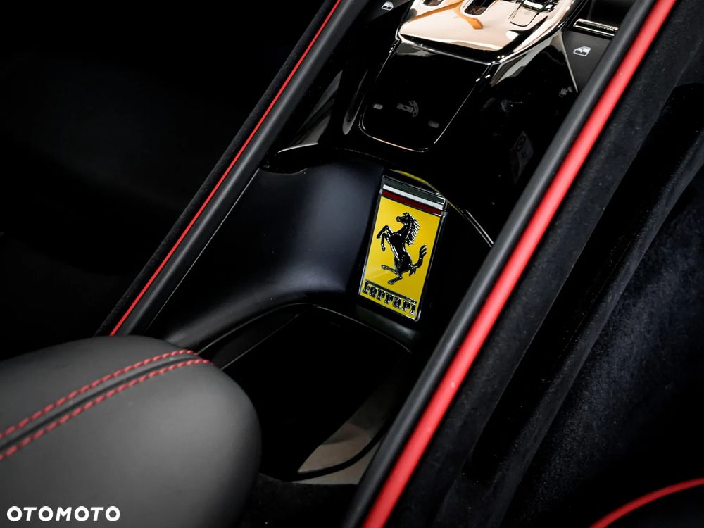 Ferrari Roma - 22