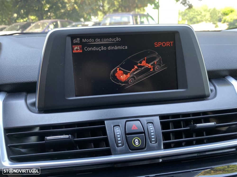 BMW 218 Active Tourer i Line Sport Auto - 27
