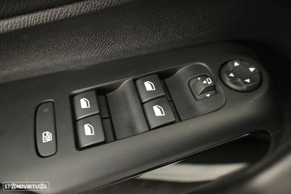 Citroën C5 Aircross 1.6 Hybrid Plus e-EAT8 - 21