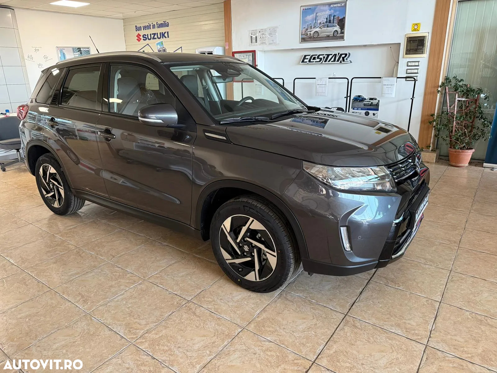 Suzuki Vitara 1.5 HEV Spirit - 4