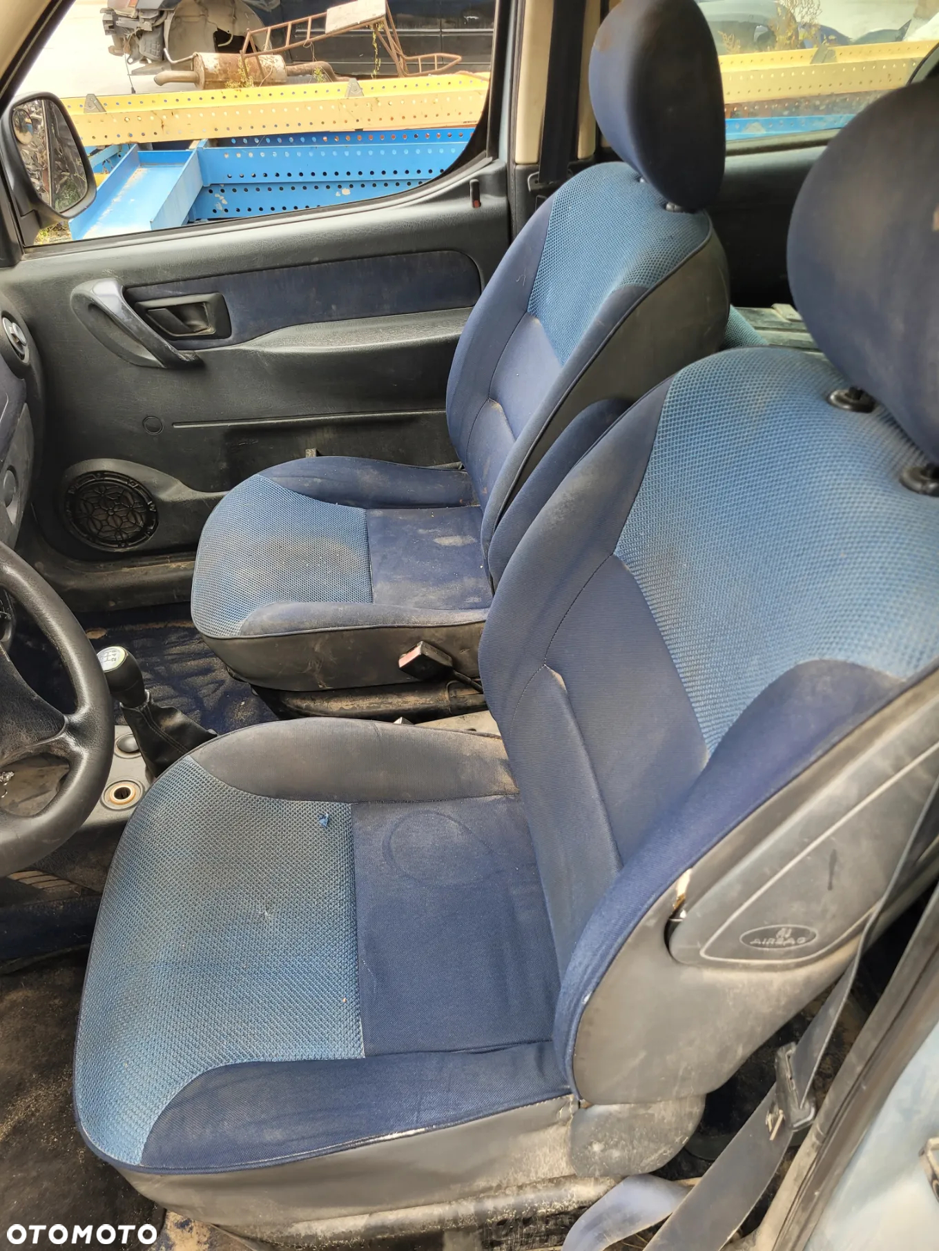 citroen berlingo I lift fotel kanapa deska kokpit podsufitka boczek podłokietnik licznik panel szyb - 2